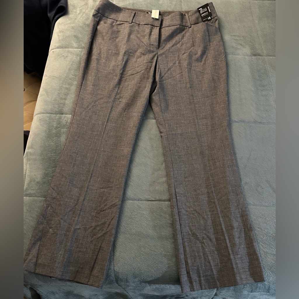 Nwt - Ny&Co. Suit Pants / 7th Avenue Bootcut Stretch / Average Size 16 / Gray